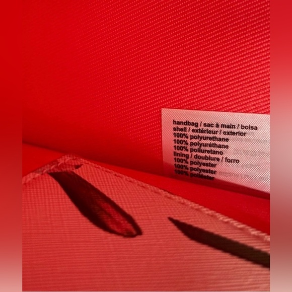 NWT TED BAKER LONDON “THE ICON” 
IRIS PRINT TOTE

SHE IS SO PRETTY!👛🌷🌸 - Picture 11 of 12